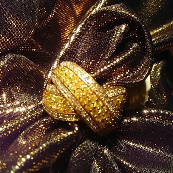 ๐๐ Yellow Diamond Ring - Picture 6 of 8